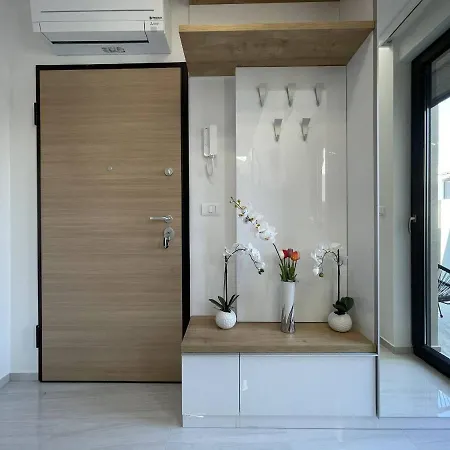 Donatella Apartment *